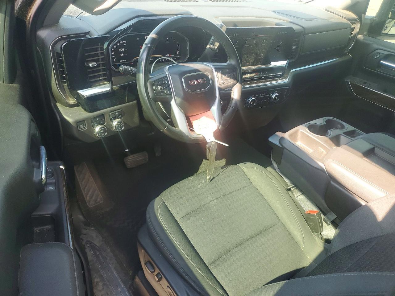 2024 GMC Sierra K2500 Sle - zdjęcie 8