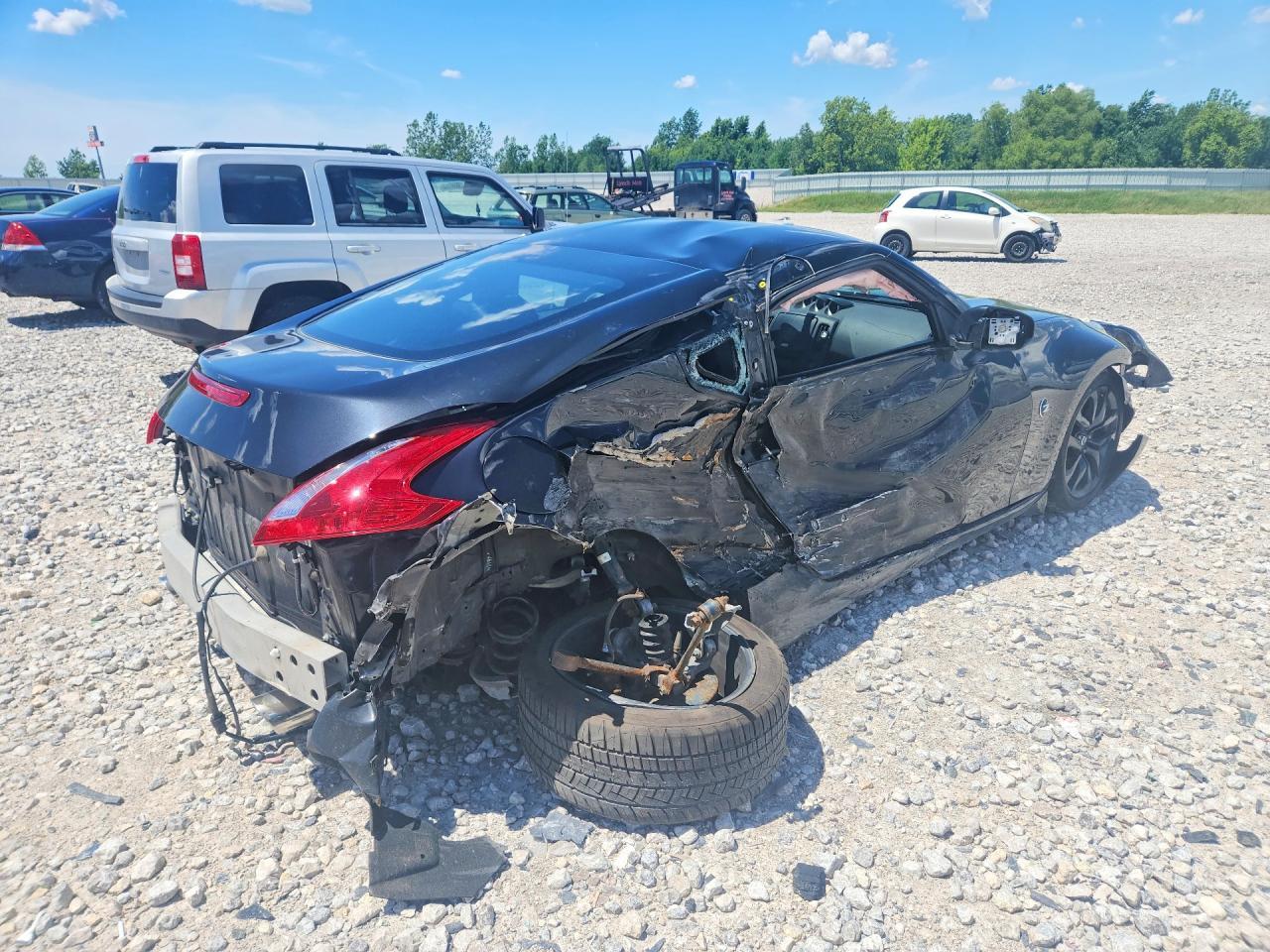 2015 Nissan 370Z Base - zdjęcie 3
