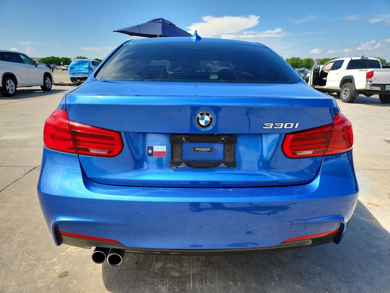 2017 BMW 330 I - zdjęcie 6