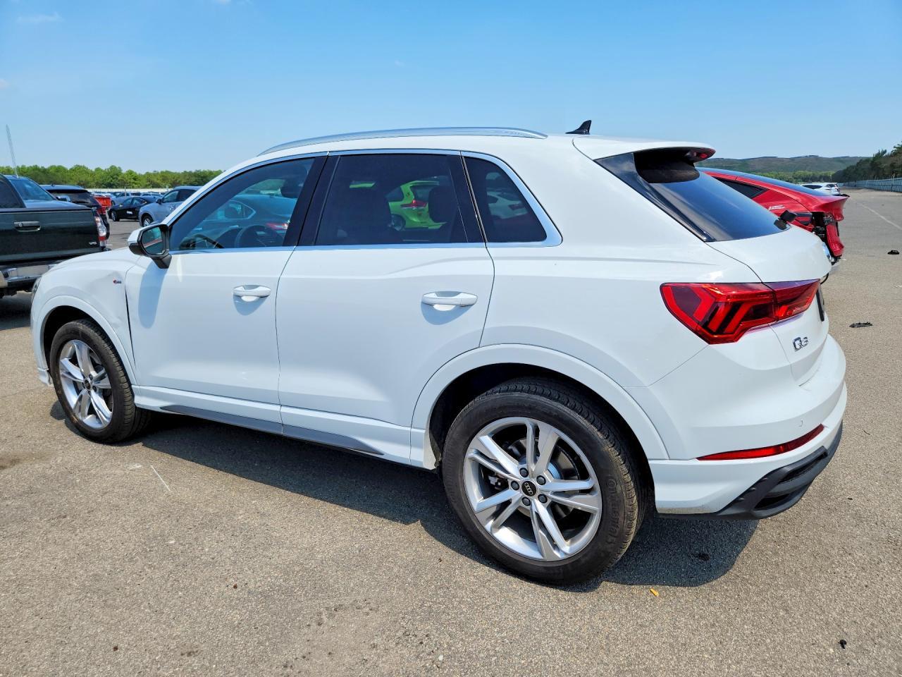 2024 Audi Q3 Premium Plus S Line 45 - zdjęcie 2