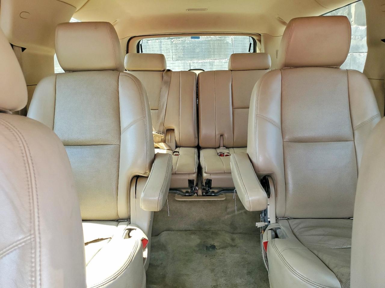 2014 Chevrolet Suburban K1500 Ltz - zdjęcie 10