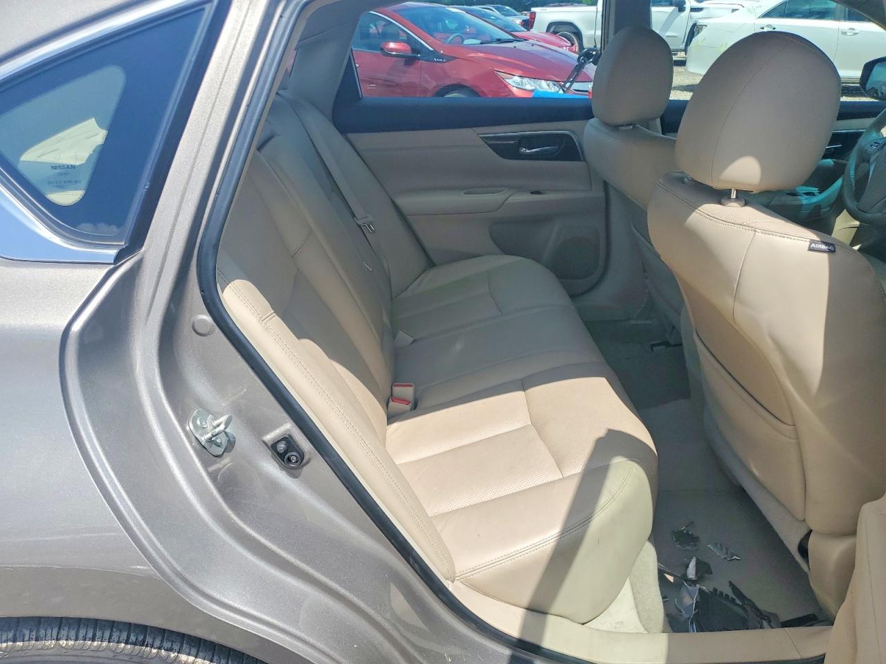 2013 Nissan Altima 2.5 - zdjęcie 10