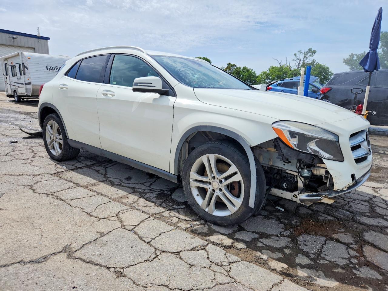 2015 Mercedes-Benz Gla 250 - zdjęcie 4