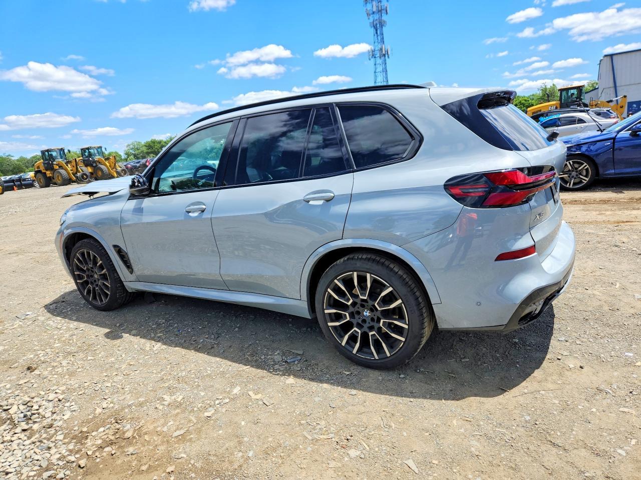 2024 BMW X5 xDrive40I - zdjęcie 2