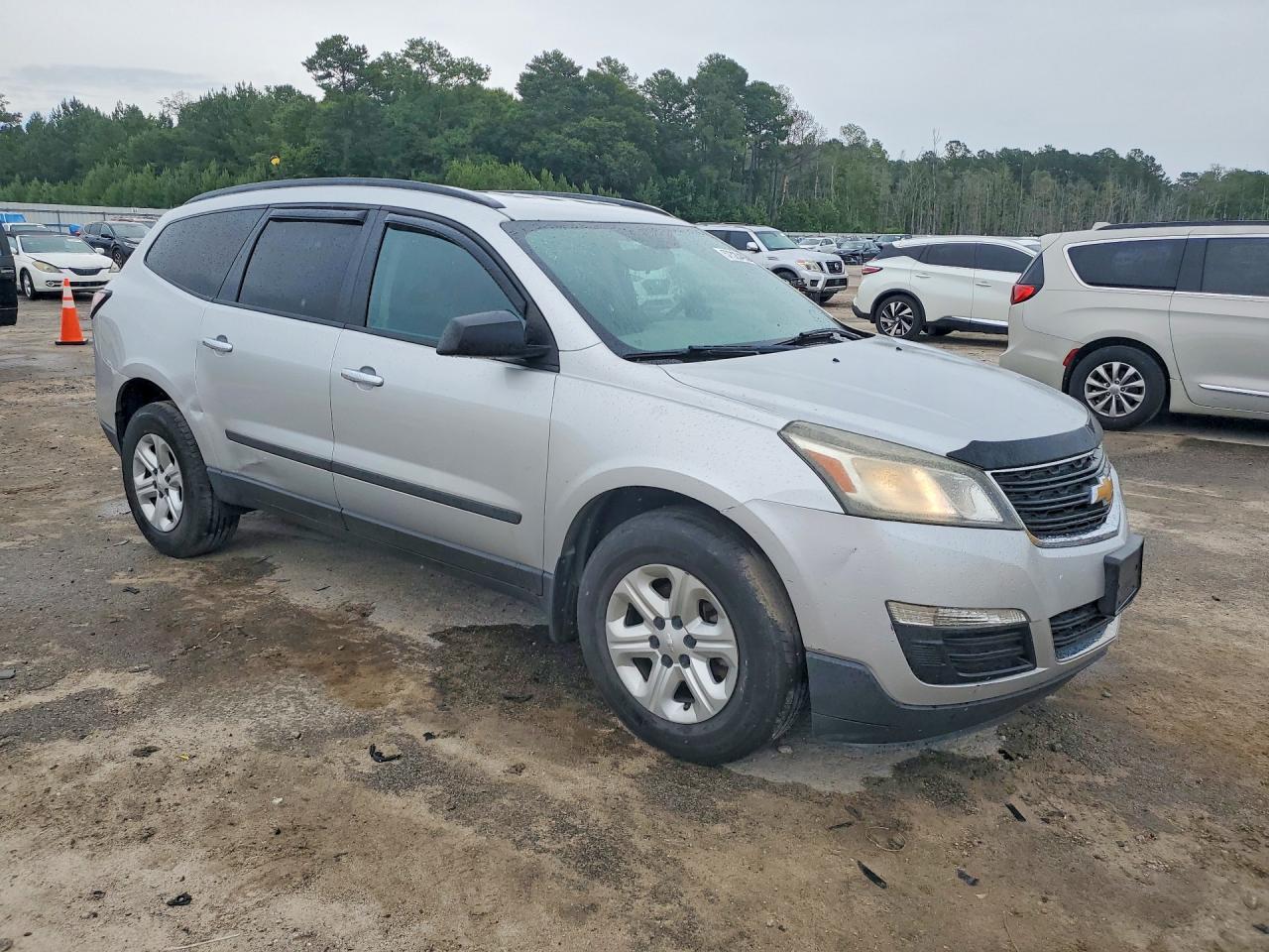 2016 Chevrolet Traverse Ls - zdjęcie 7