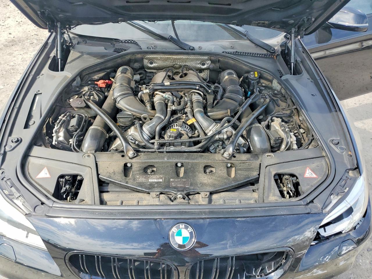 2015 BMW 550 I - zdjęcie 11