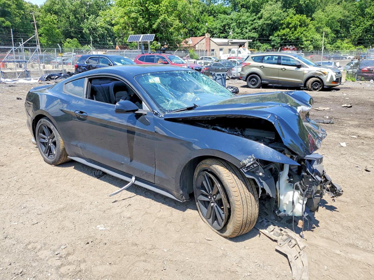 2016 Ford Mustang - zdjęcie 4