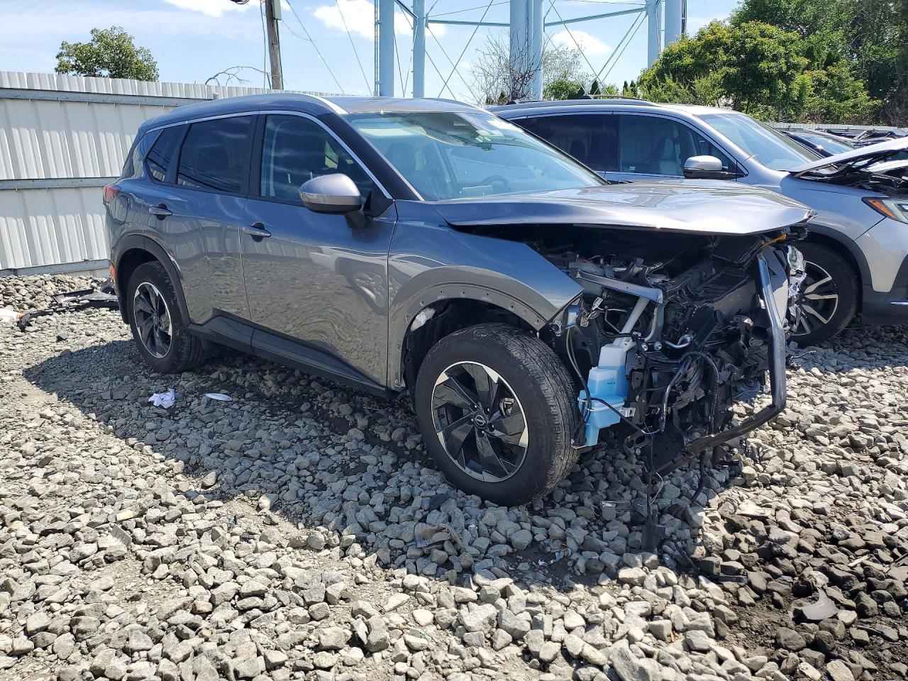 2024 Nissan Rogue Sv - zdjęcie 4