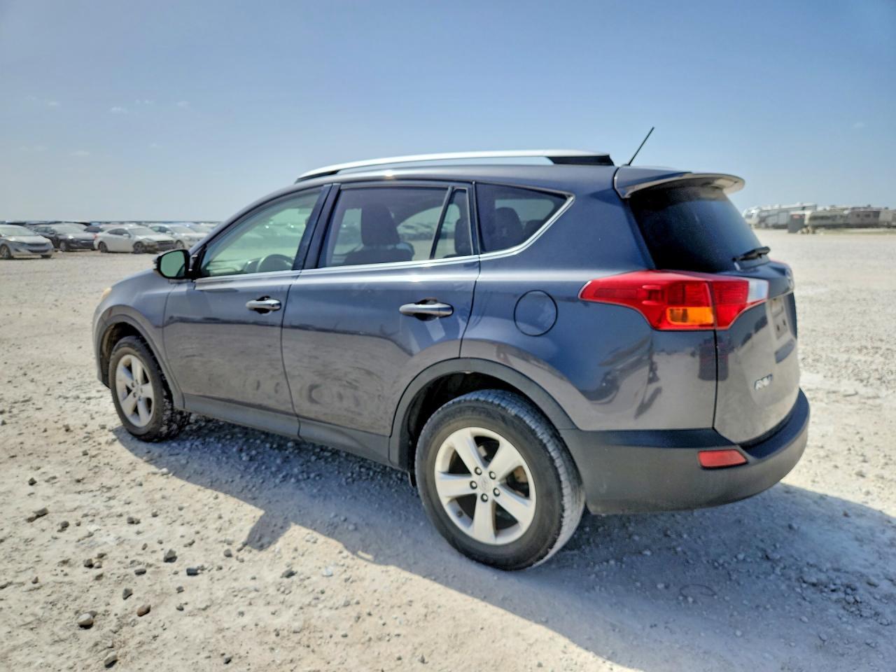 2013 Toyota Rav4 Xle - zdjęcie 2