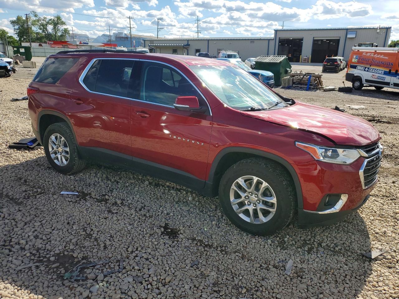 2021 Chevrolet Traverse Lt - zdjęcie 4
