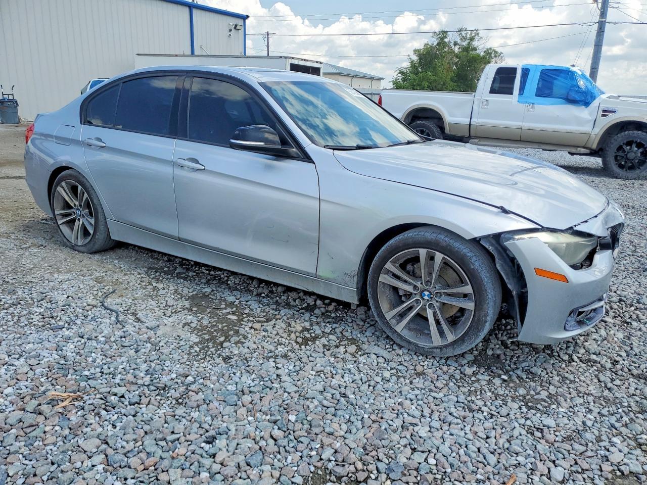 2014 BMW 328 I - zdjęcie 4