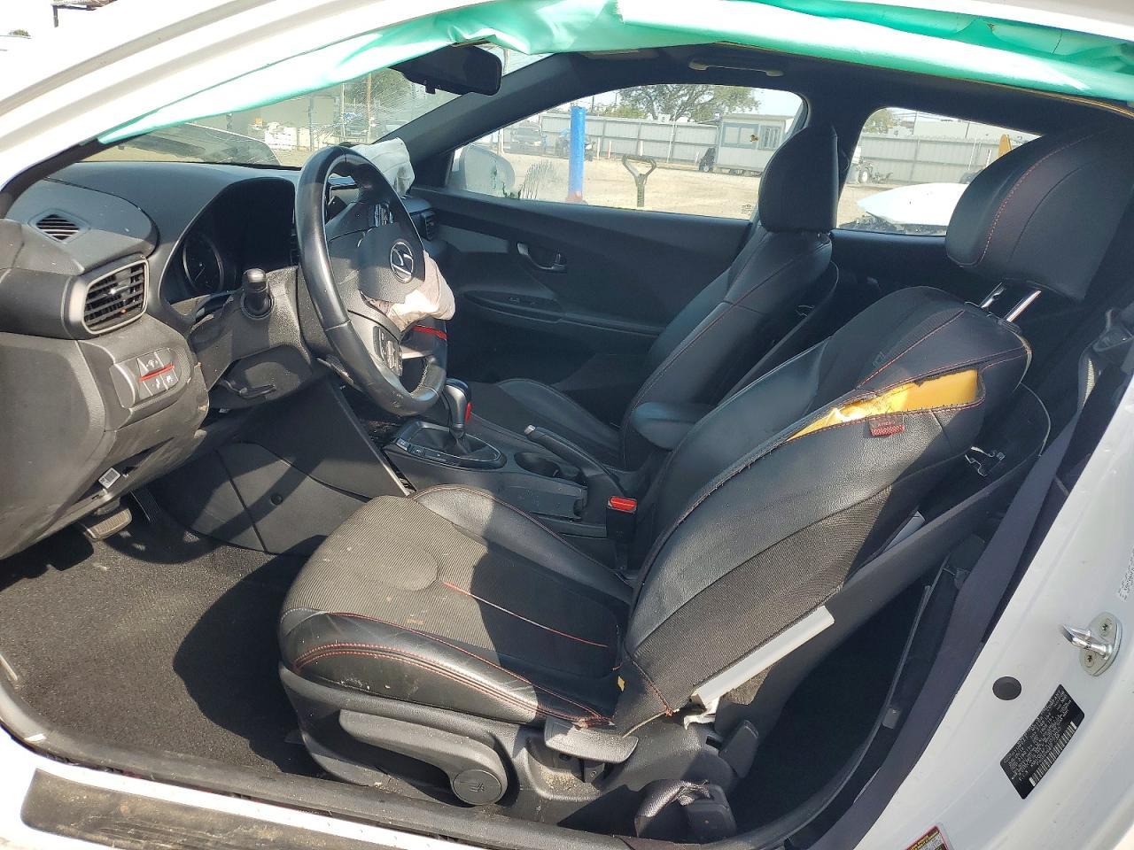 2020 Hyundai Veloster 2.0L Premium - zdjęcie 7