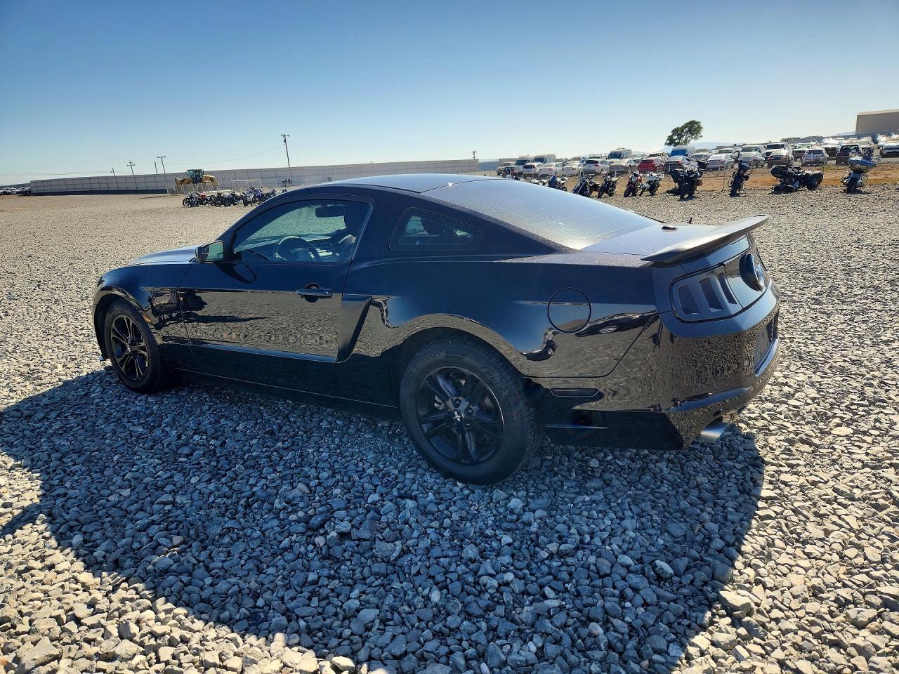 2014 Ford Mustang - zdjęcie 2