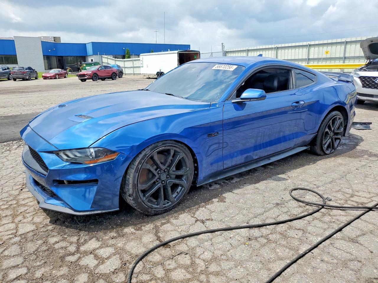 2022 Ford Mustang Gt - zdjęcie główne