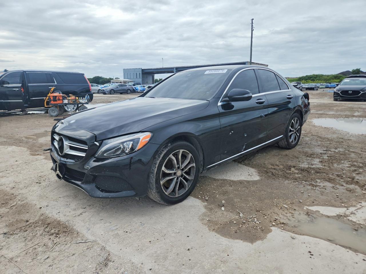 2016 Mercedes-Benz C 300 4Matic - zdjęcie główne