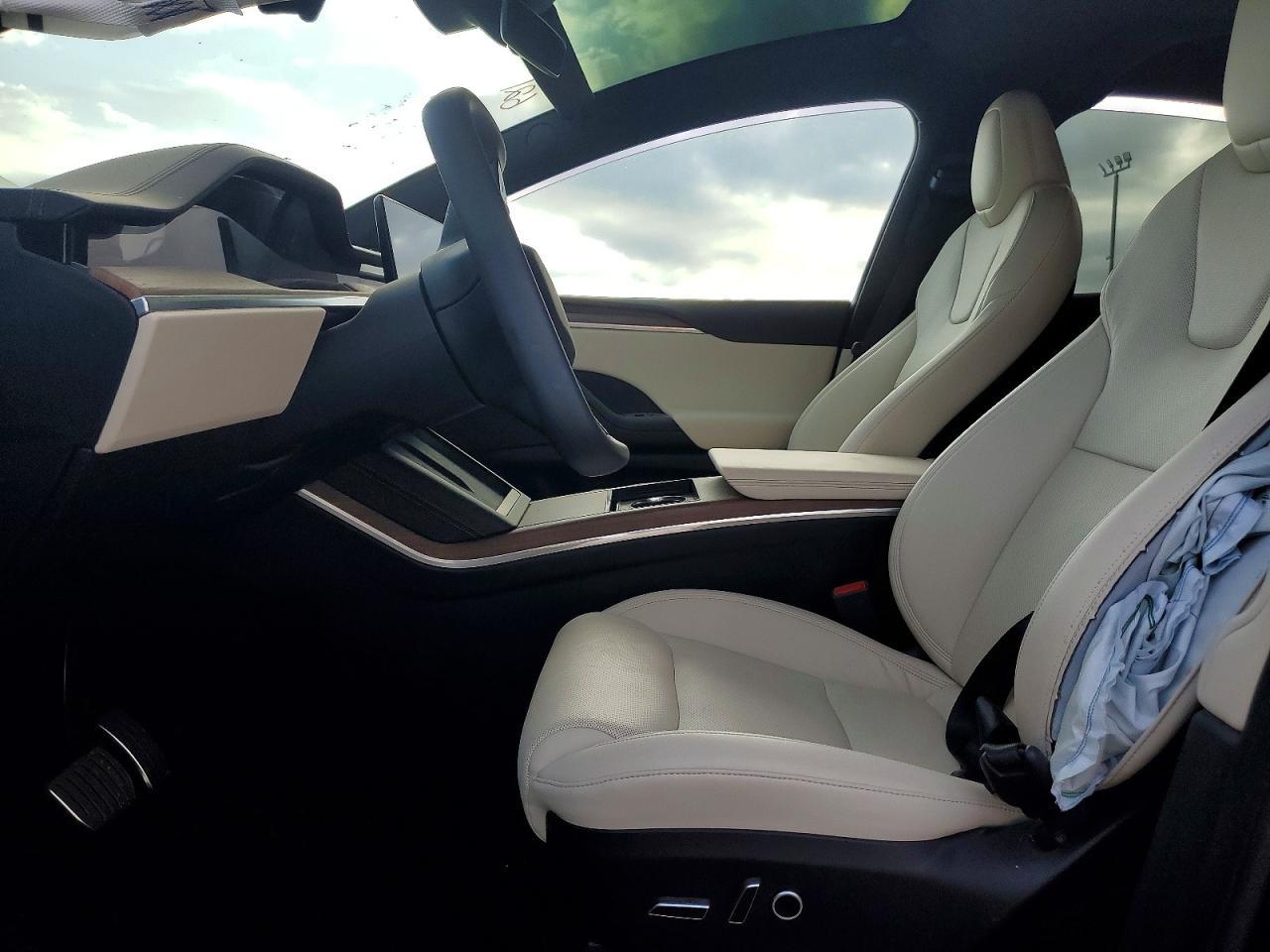 2022 Tesla Model X - zdjęcie 7
