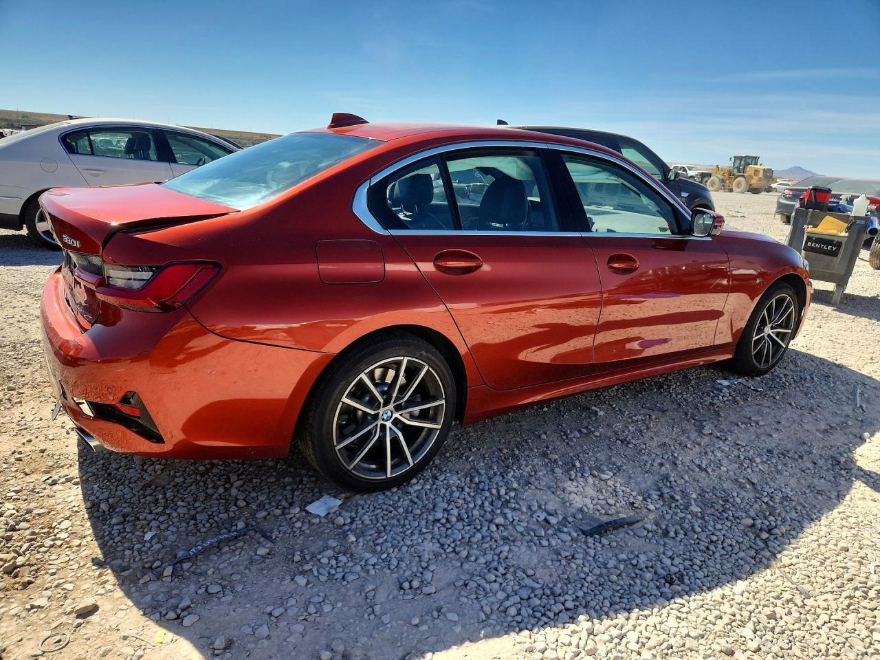2019 BMW Seria 3 330i - zdjęcie 3