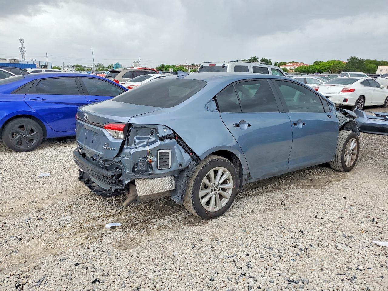2023 Toyota Corolla Hybrid Le - zdjęcie 3