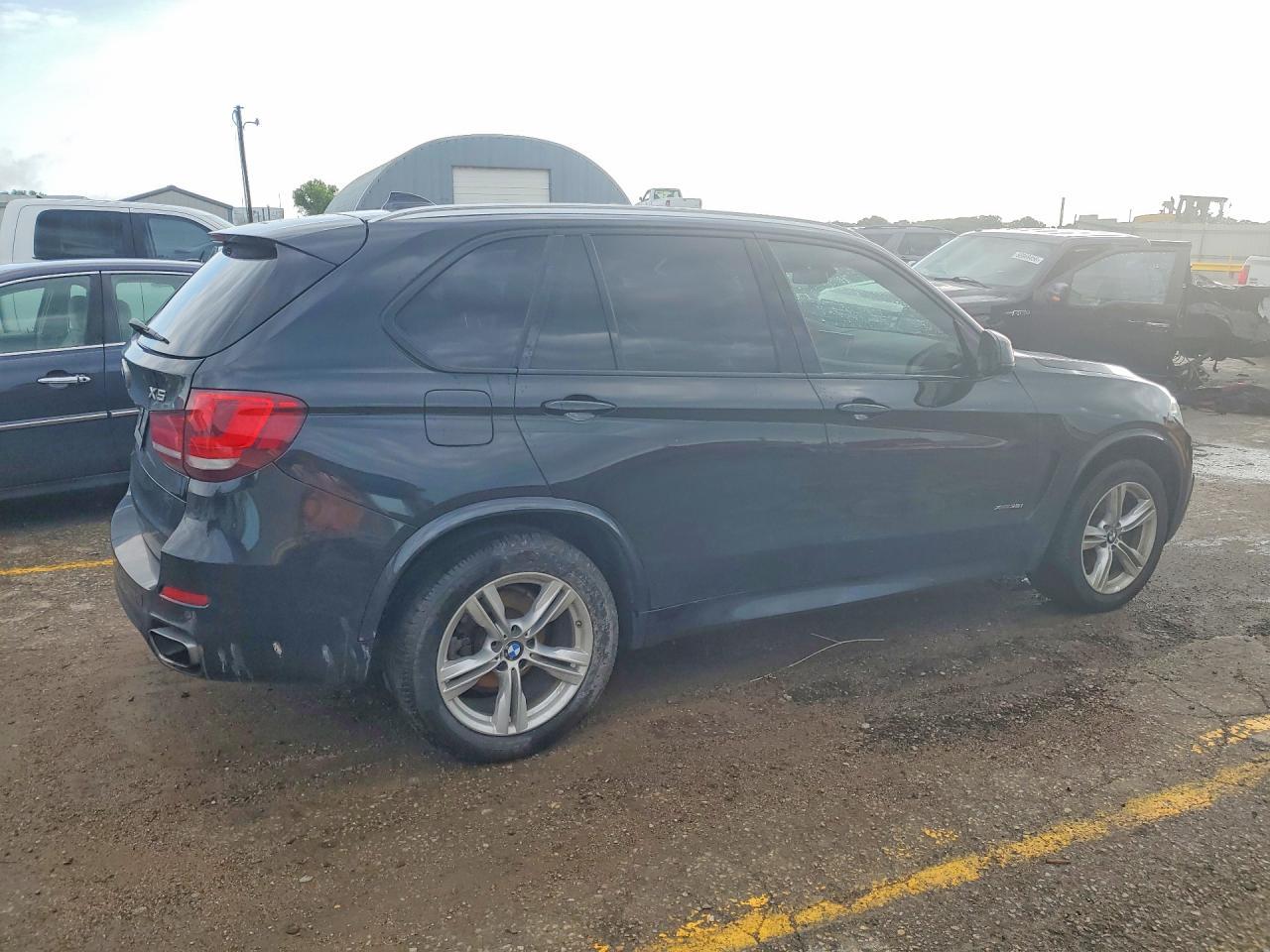 2017 BMW X5 xDrive35I - zdjęcie 3