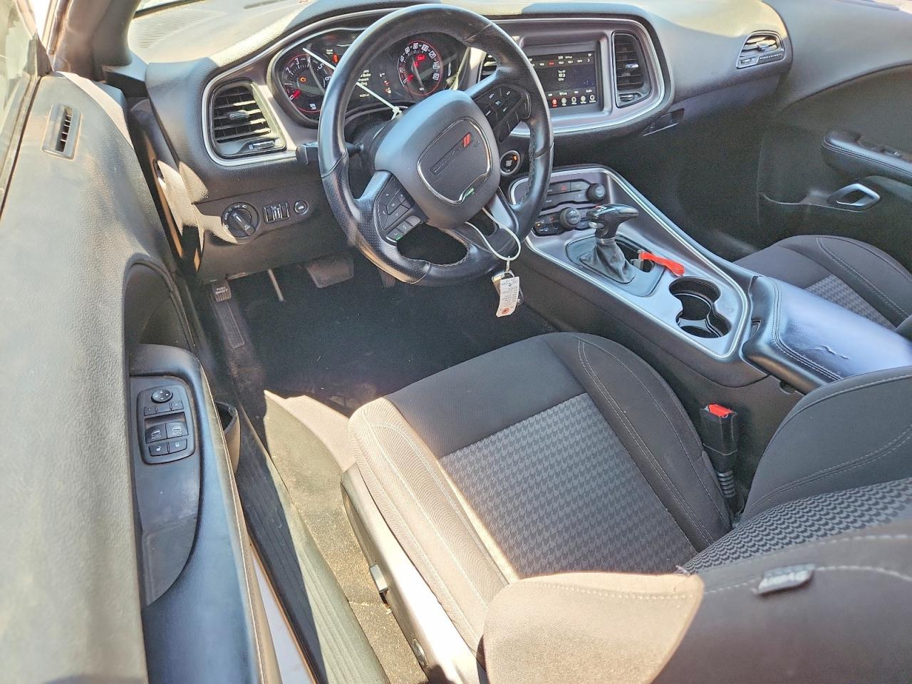2019 Dodge Challenger Sxt - zdjęcie 8