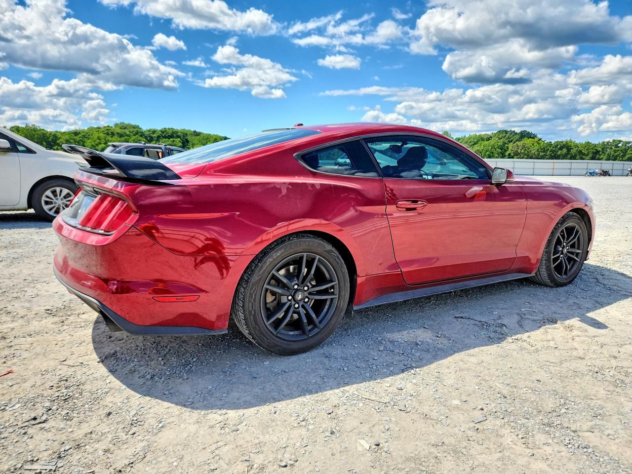 2016 Ford Mustang - zdjęcie 3