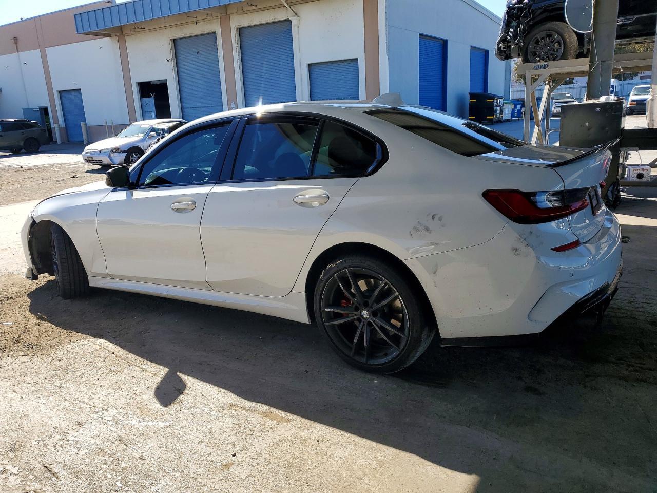 BMW Seria 3 - zdjęcie 2