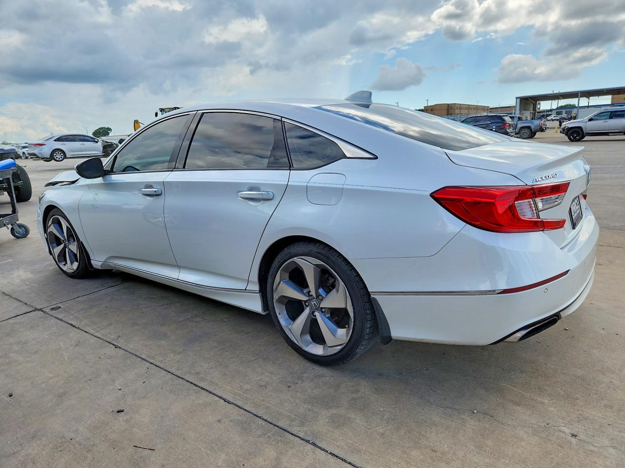2018 Honda Accord Touring - zdjęcie 2