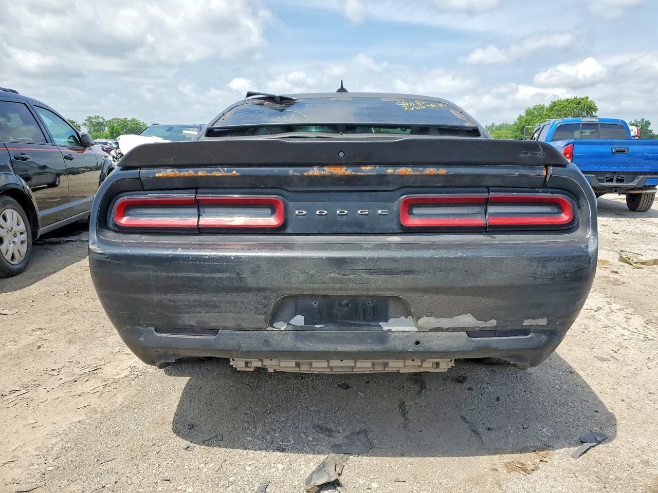 2016 Dodge Challenger R - zdjęcie 6