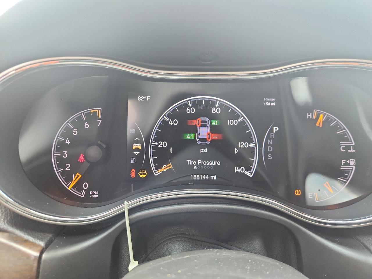 2014 Jeep Grand Cherokee Limited - zdjęcie 9