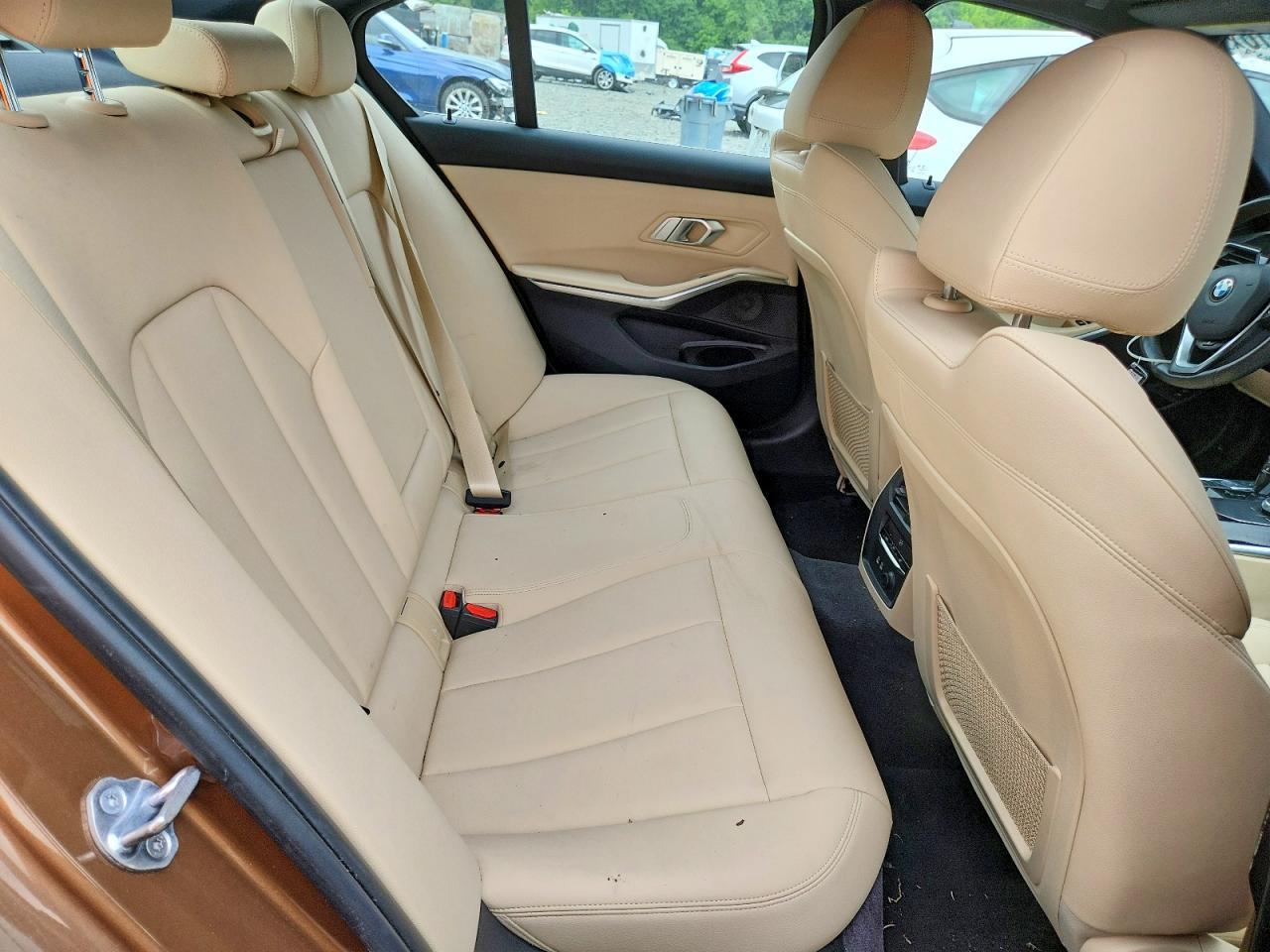 2019 BMW Seria 3 330i - zdjęcie 10