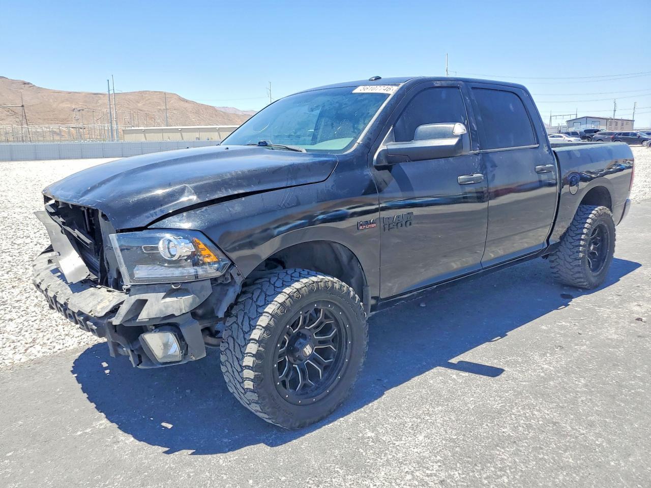 2017 Ram 1500 St - zdjęcie główne