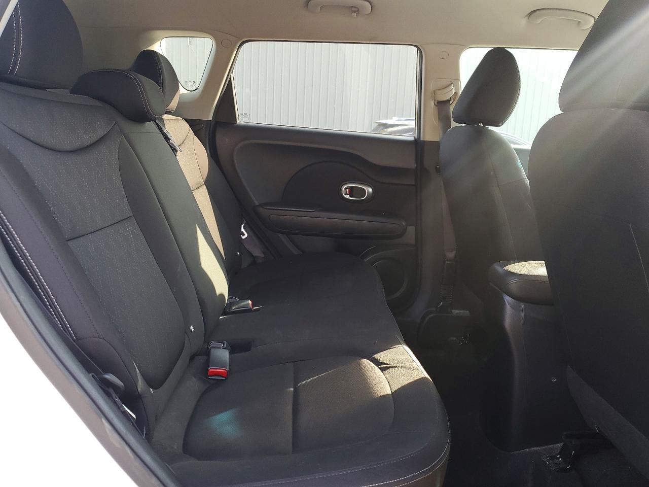 2015 Kia Soul Base - zdjęcie 11