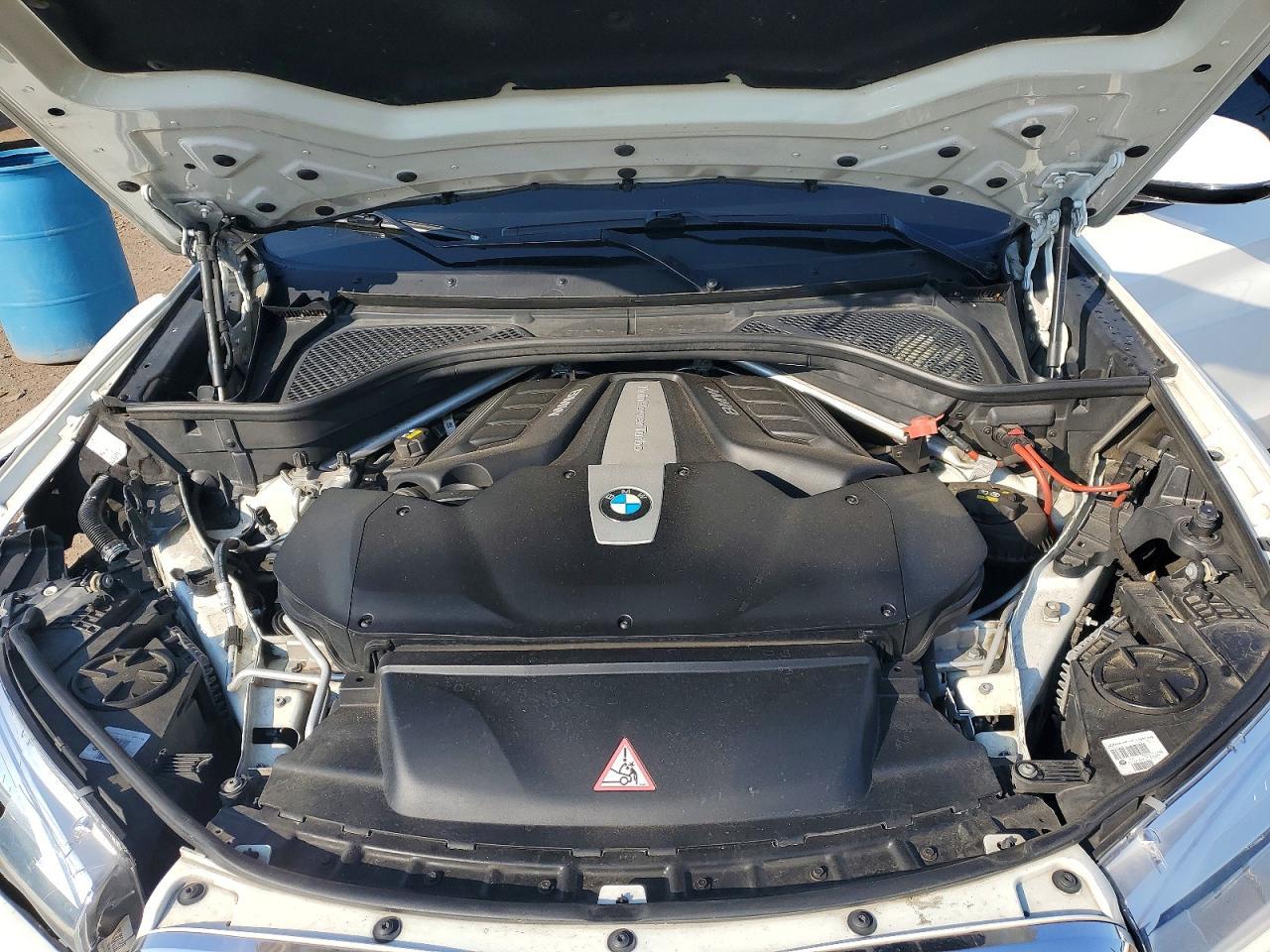 2016 BMW X5 xDrive50I - zdjęcie 12