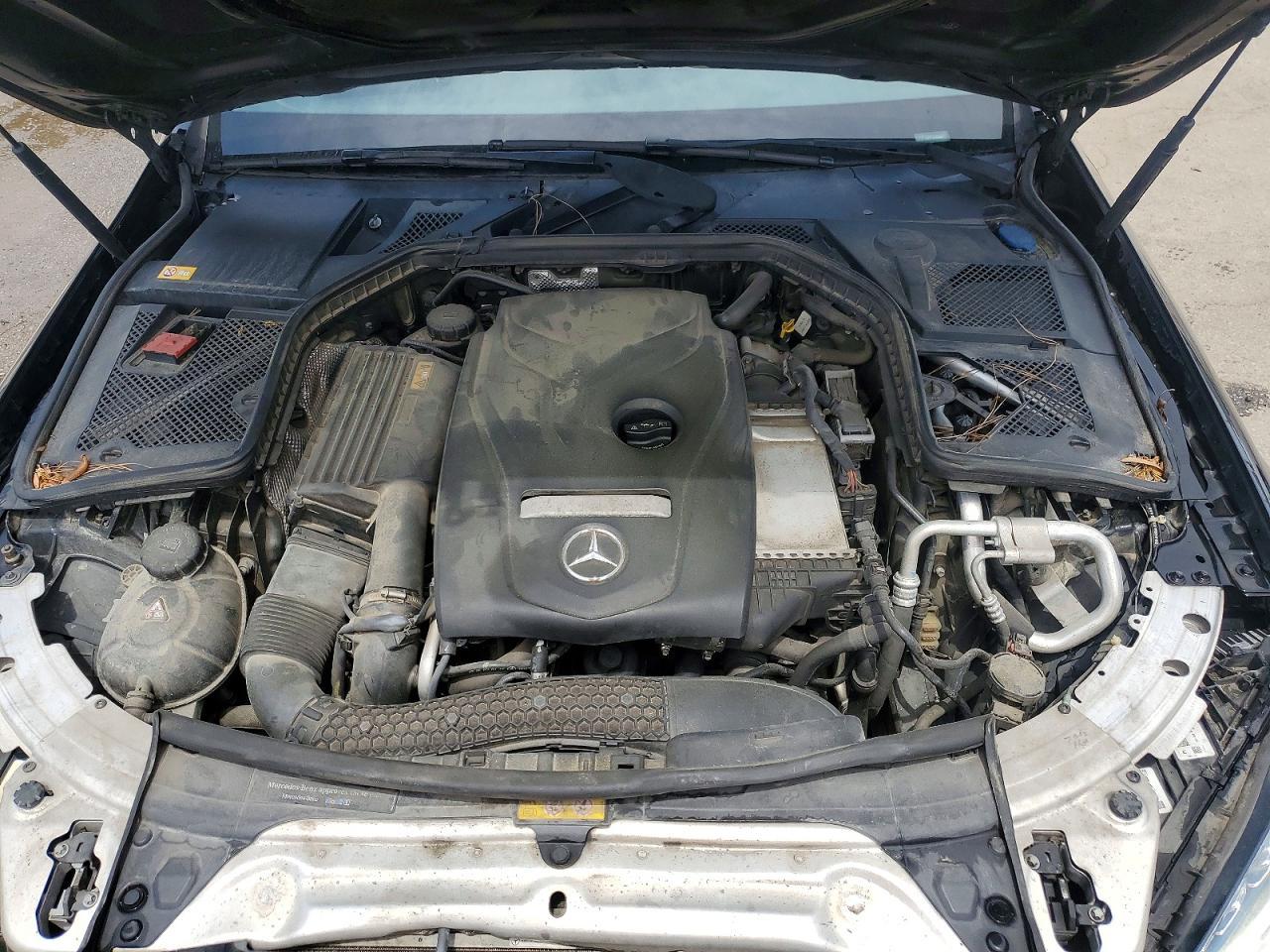 2015 Mercedes-Benz C 300 4Matic - zdjęcie 11