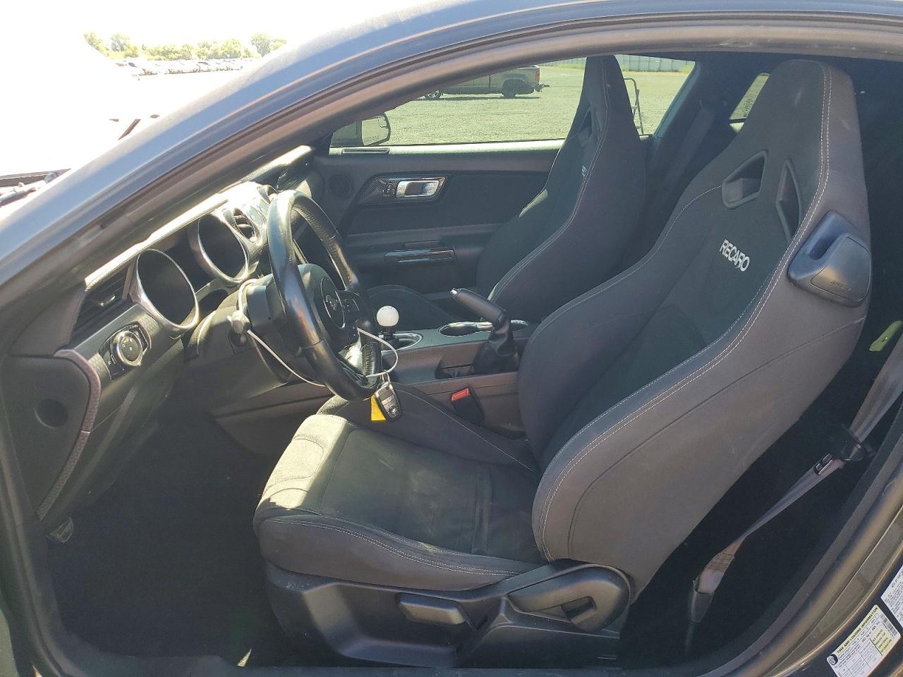 2019 Ford Mustang Gt - zdjęcie 7