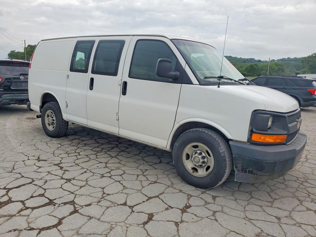 2017 Chevrolet Express - zdjęcie 4