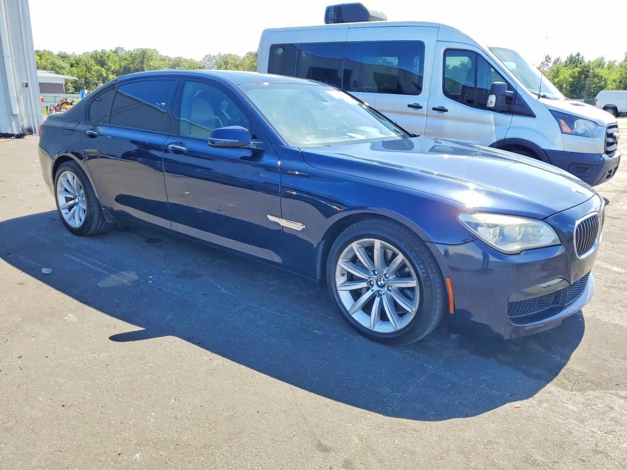 2014 BMW 750 Lxi - zdjęcie 4