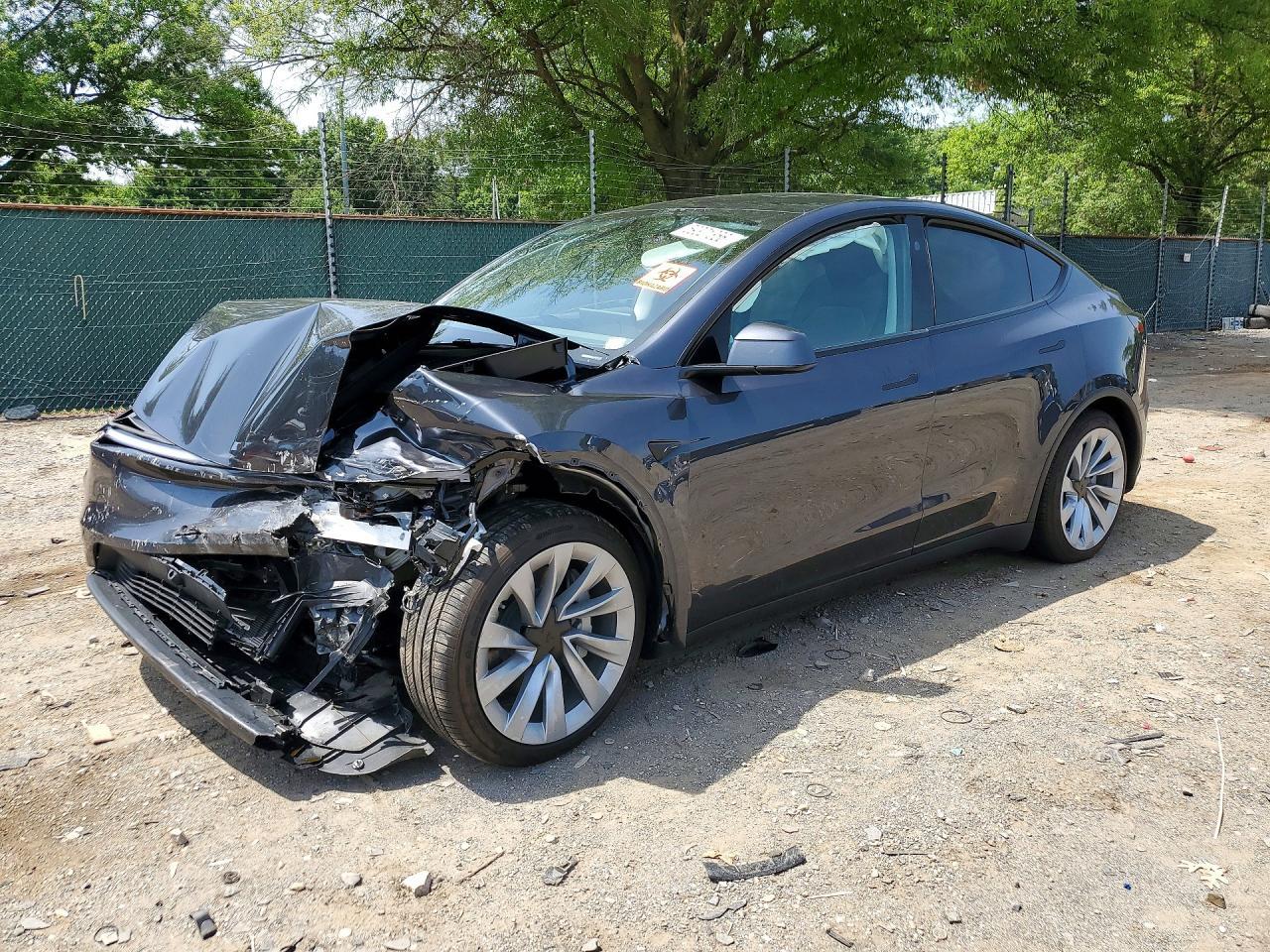 2026 Tesla Model Y - zdjęcie główne
