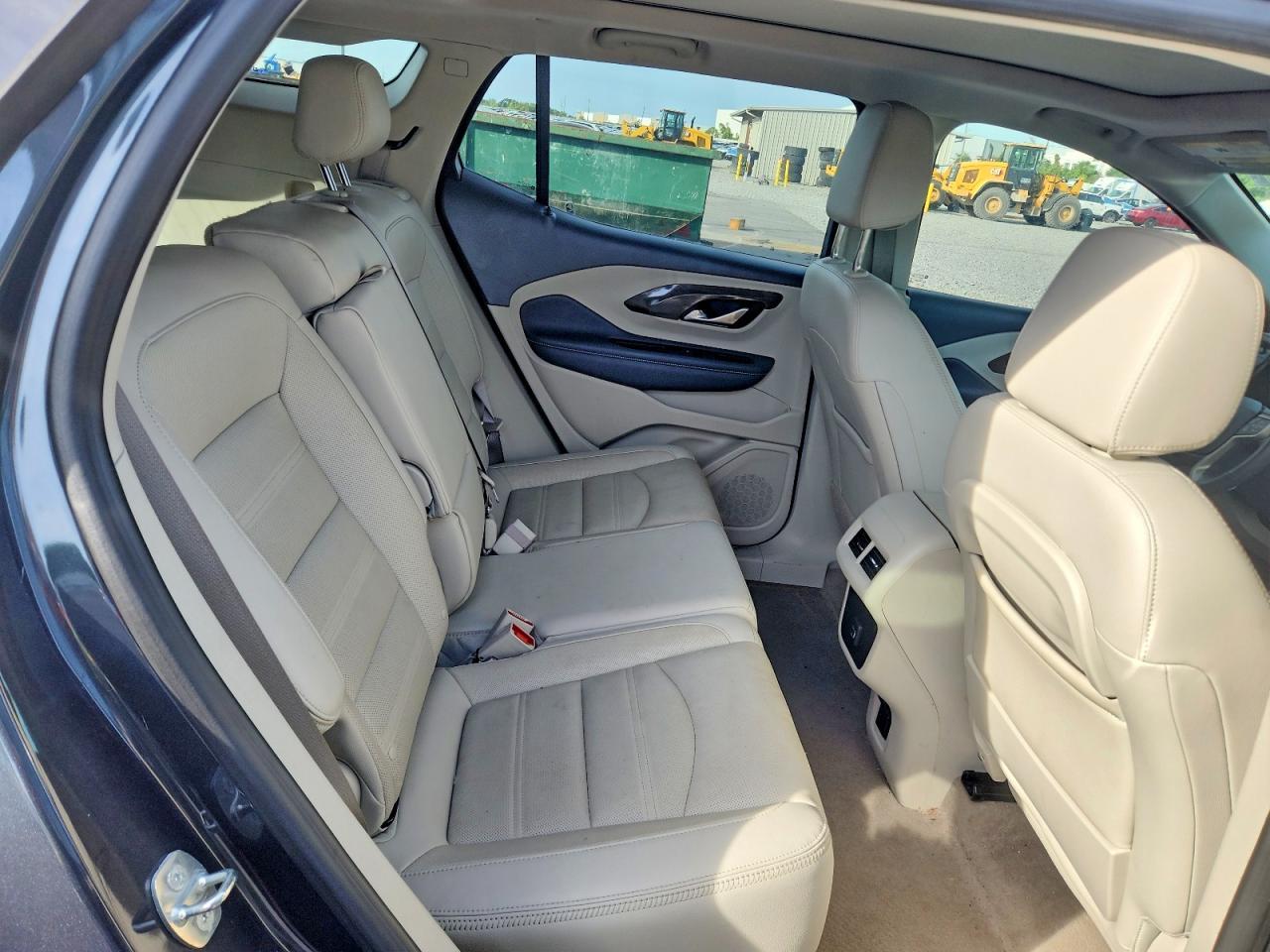 2022 GMC Terrain Denali - zdjęcie 11
