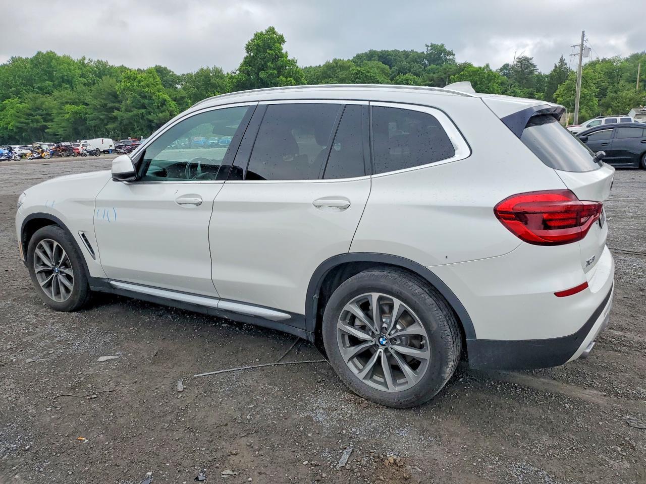 2019 BMW X3 xDrive30I - zdjęcie 2