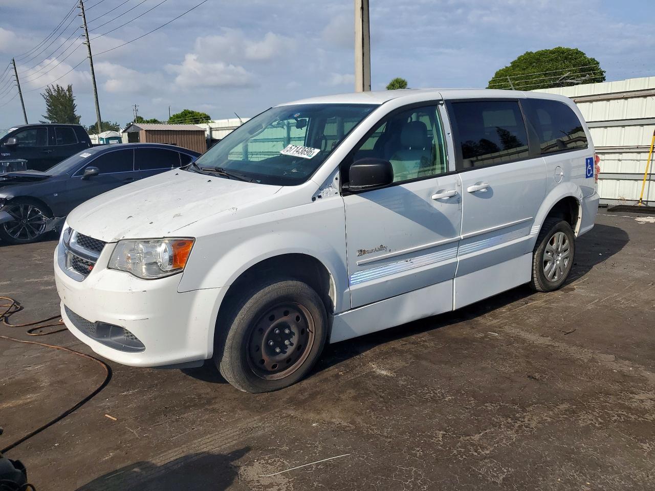 2017 Dodge Grand Caravan Se - zdjęcie główne