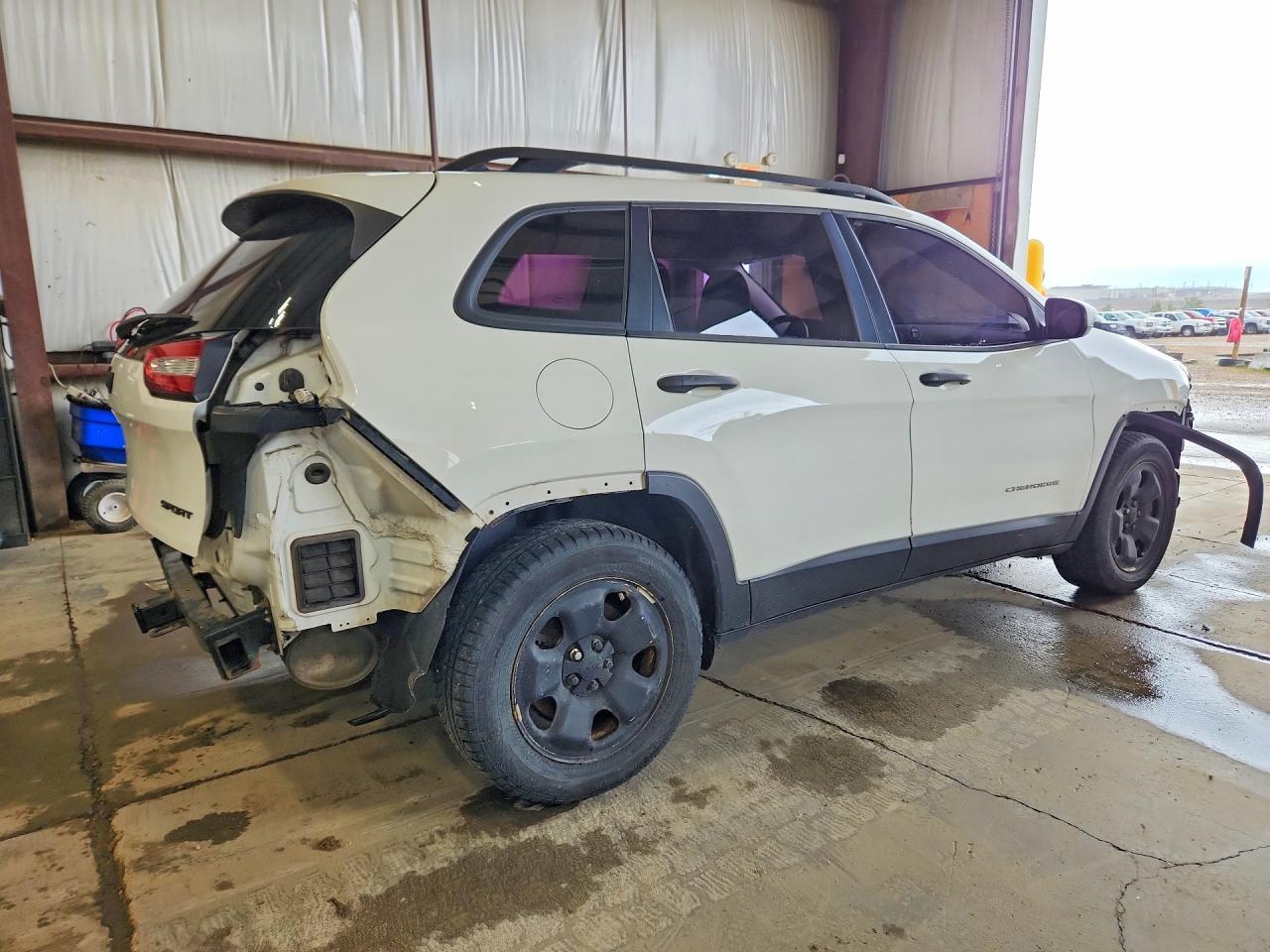 2015 Jeep Cherokee Sport - zdjęcie 3