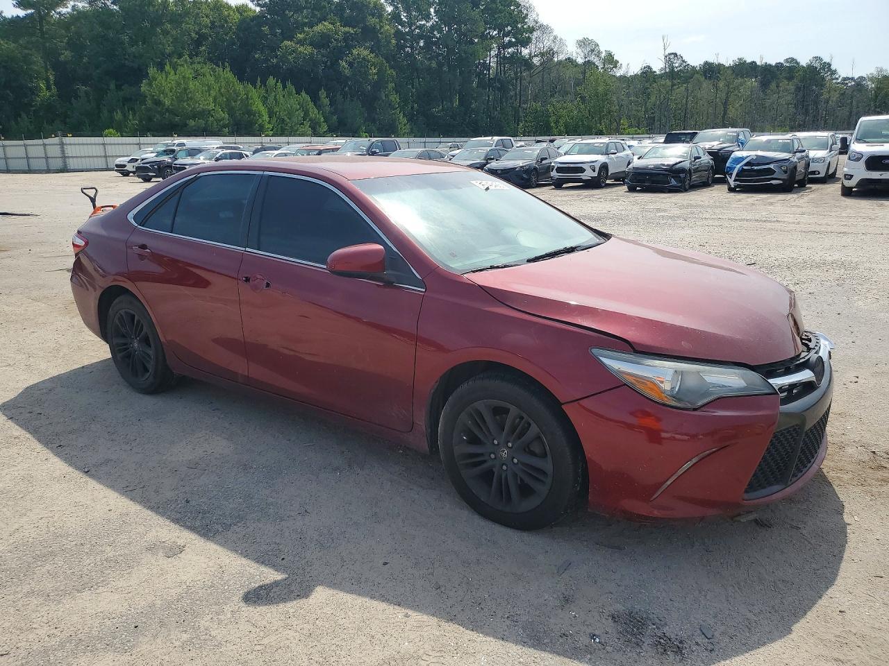 2016 Toyota Camry Se - zdjęcie 4