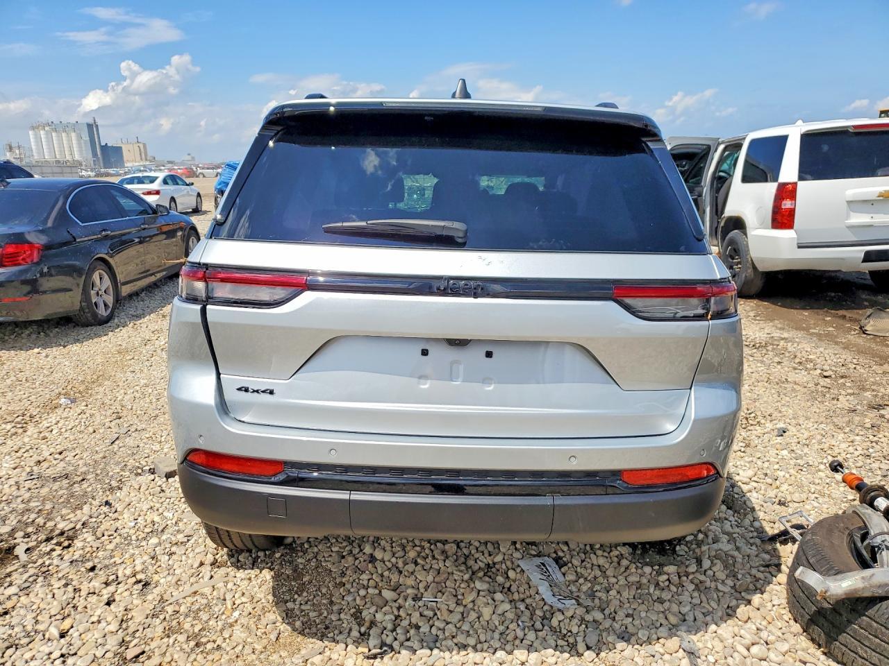 2024 Jeep Grand Cherokee Laredo - zdjęcie 6