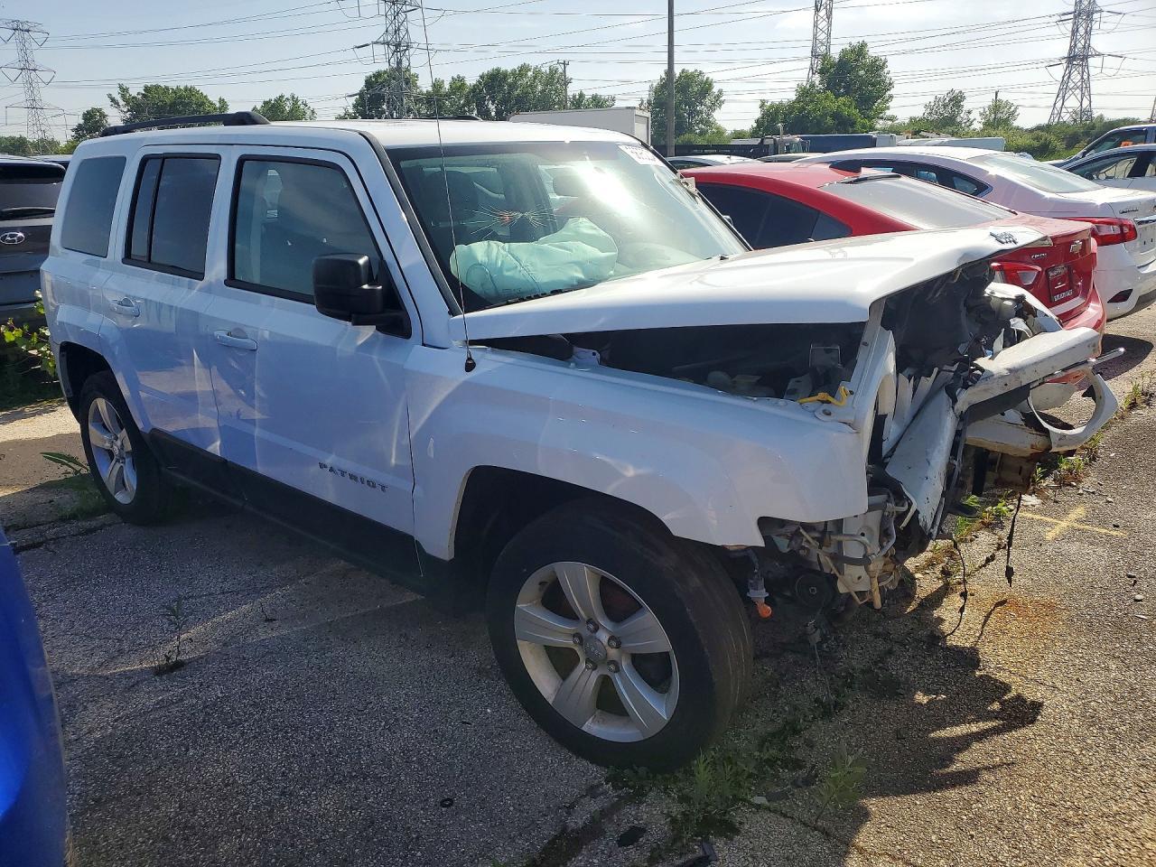 2014 Jeep Patriot Latitude - zdjęcie 4
