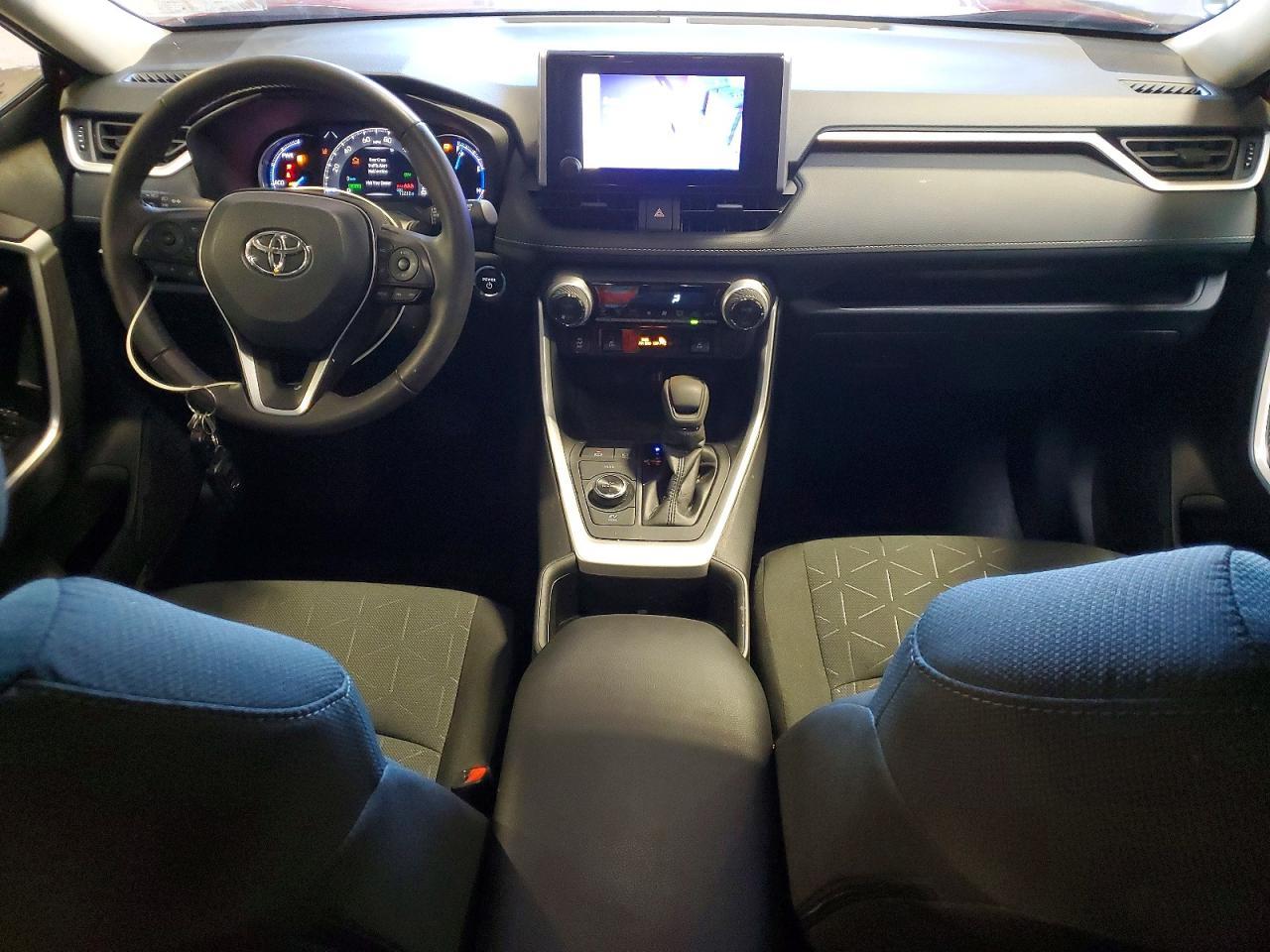 2024 Toyota Rav4 Hybrid Xle - zdjęcie 8