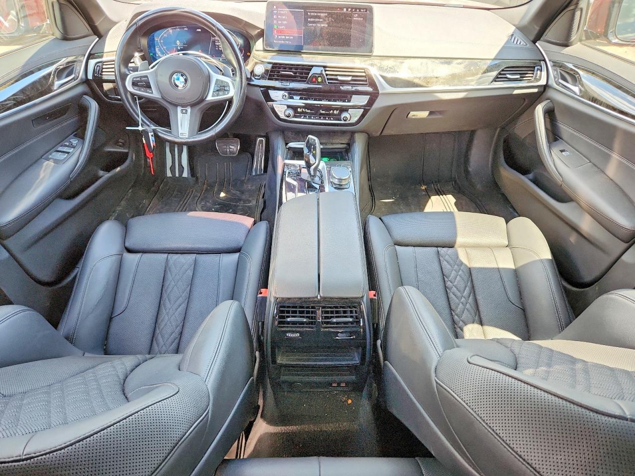 2022 BMW Seria 5 530i - zdjęcie 8