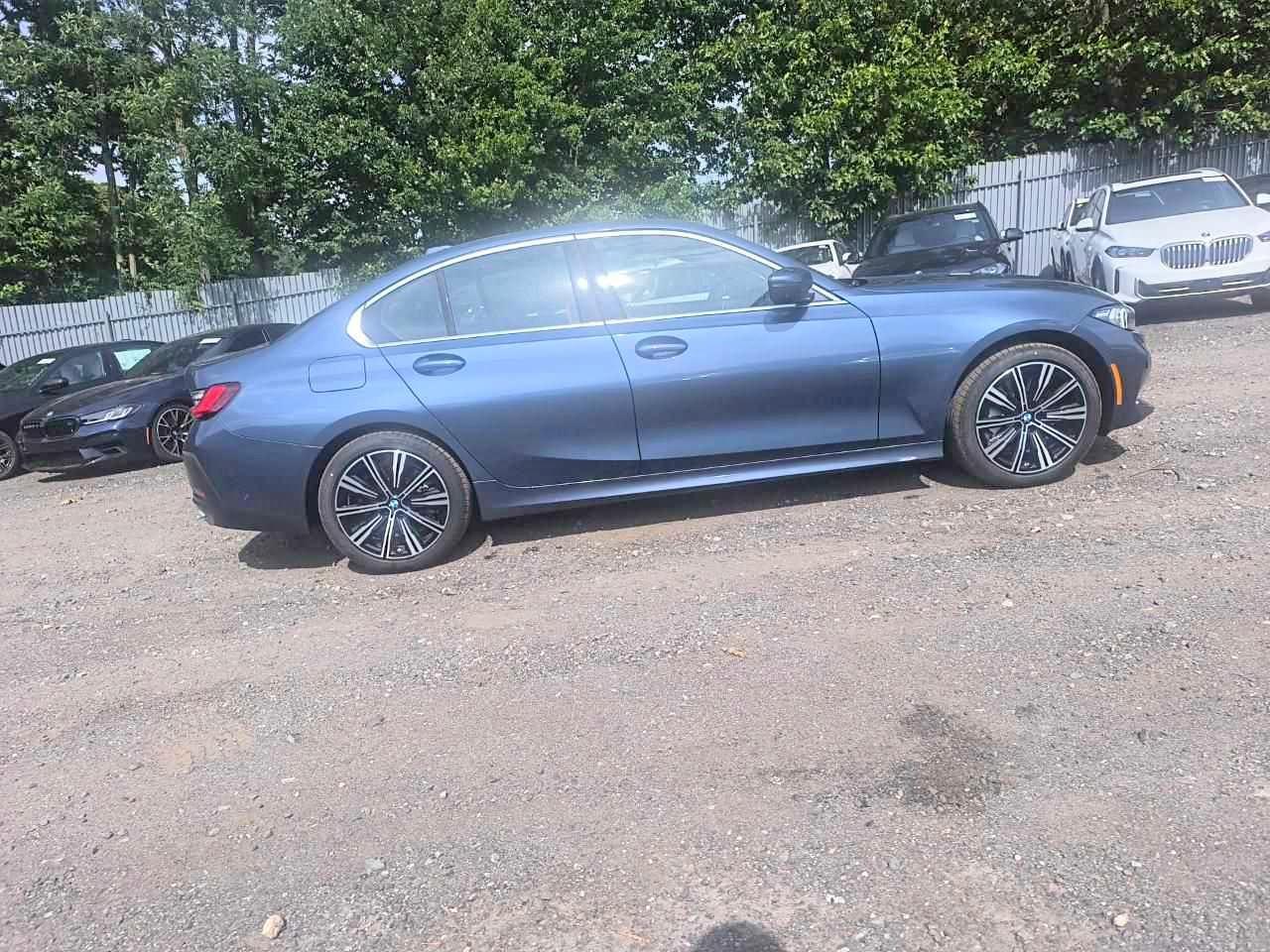 2026 BMW 330Xi - zdjęcie 15