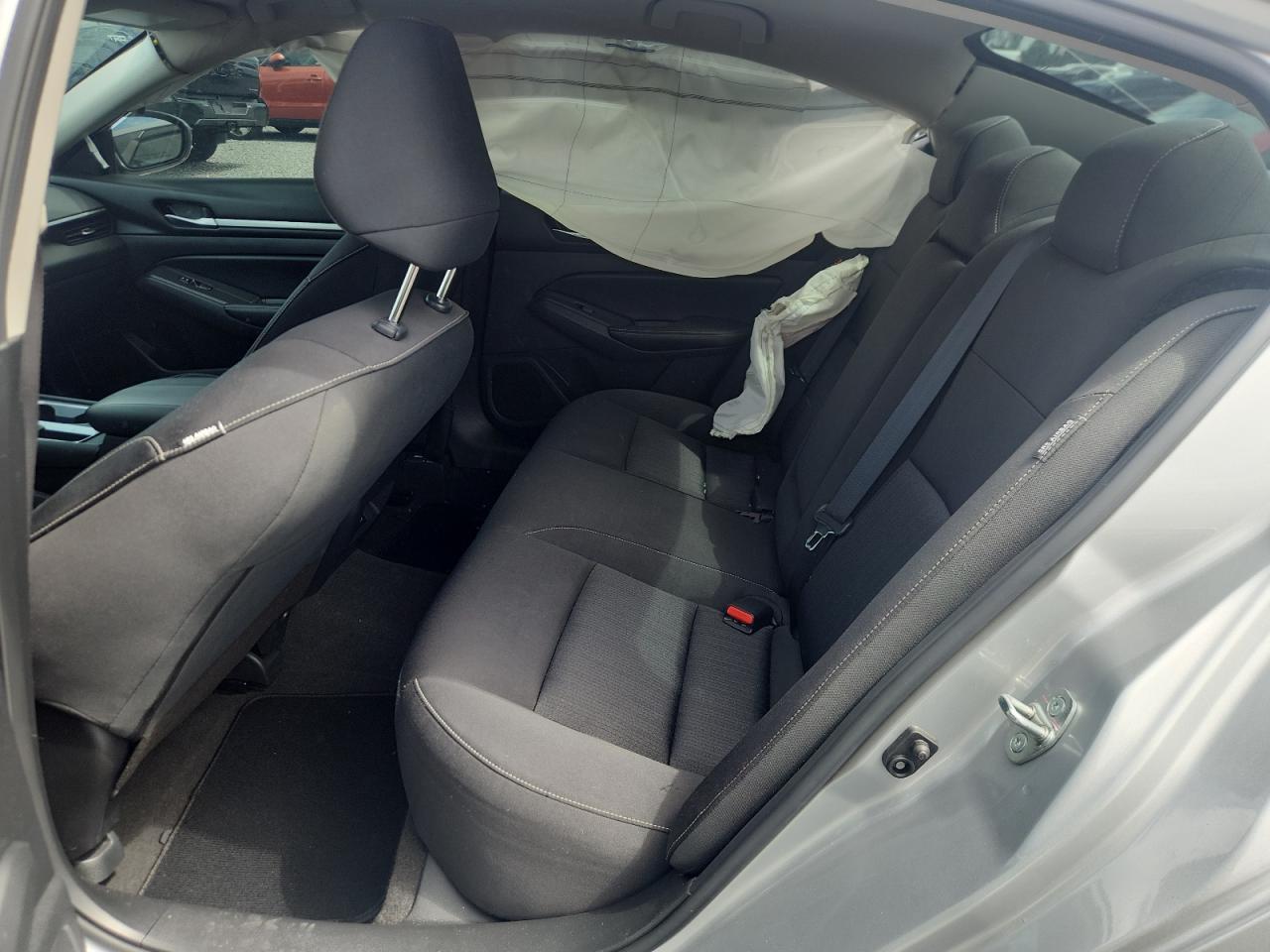 2022 Nissan Altima Sv - zdjęcie 10