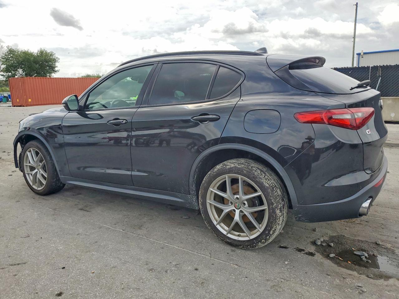 2019 Alfa Romeo Stelvio Ti - zdjęcie 2